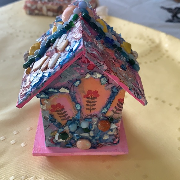 Mosaic Birdhouse - Picture 4 of 5